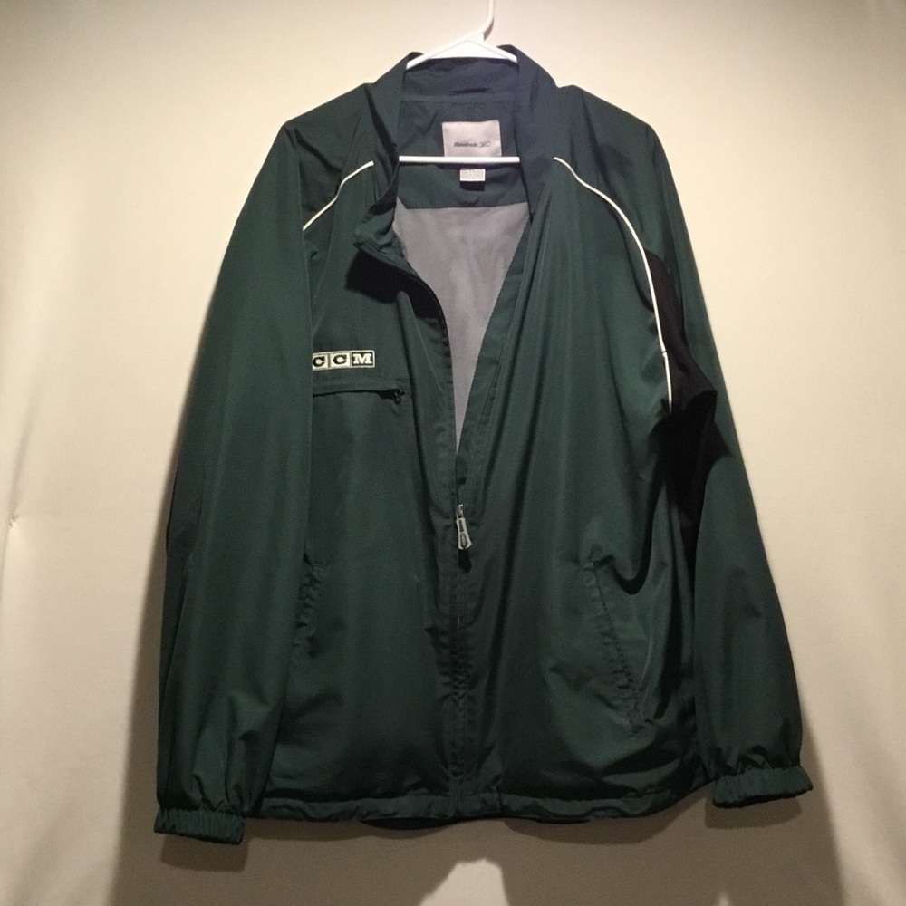 Reebok zip up jacket very nice green XL